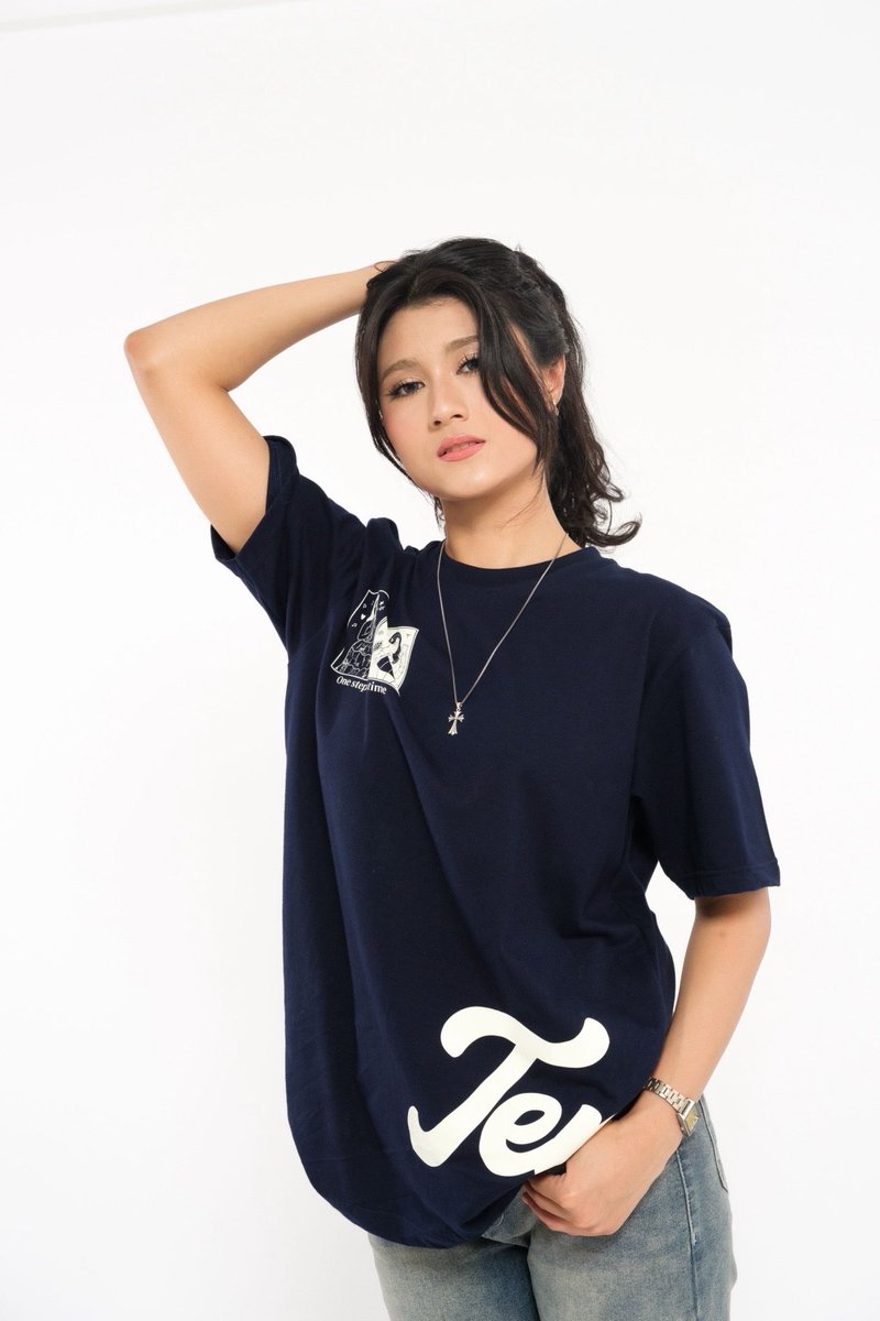 SW_RaishaJKT48's tweet photo. angkat tangan nya kalau sudah pre order bdts acuu ☝🏻🤓 open pre order sampai 17 oktober 2026 17.00 wib ya! https://t.co/Z0izujgj9D