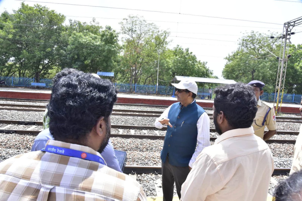 drmgtl's tweet photo. Divisional Railway Manager Shri Chandra S. Gupta inspected Yerpedu Railway Station on 08.10.2026, accompanied by the concerned branch officers.
During the inspection, the DRM reviewed the preparedness and action plan of various departments for the upcoming Non-Interlocking (NI) works at Renigunta. He specifically reviewed arrangements related to the placement and readiness of the Accident Relief Train (ART) and Medical Relief Van (MRV), along with other safety and operational arrangements. He directed the concerned officials to ensure proper coordination, advance preparedness and strict adherence to safety protocols for the smooth and safe execution of the NI works. @RailMinIndia @SCoRAILWAYVSKP