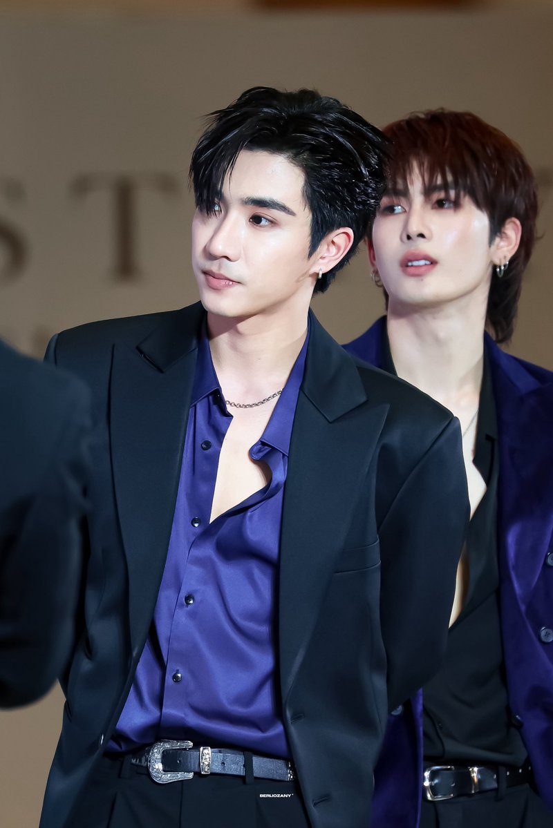 butterandtears's tweet photo. คุนเพิ้ดค่สหล่ออะ ฮีไปทำไรมา อิจฉาคนมีสิทธิ์ว่ะ https://t.co/XB6pytnZEX
