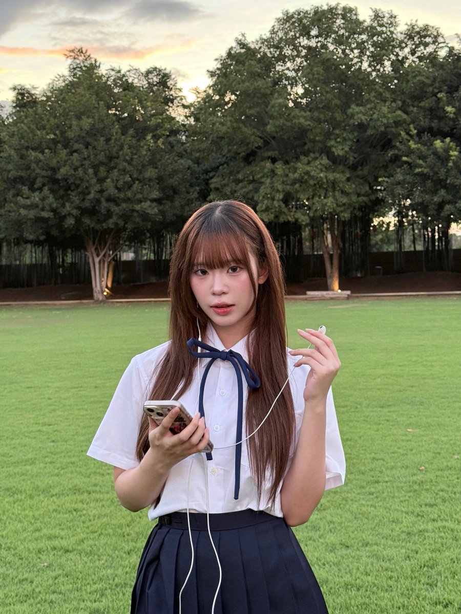 giftboxofkwan's tweet photo. kwan’s update ❀ 🌺🍐 ig post – kwan.cgm48office  ;  

"同じ夢見れるかな？？"

Translate : "เราจะฝันแล้วเห็นเรื่องเดียวกันบ้างไหม? ? "

🔗 https://t.co/CUpuRdBI8o
(1)
#KwanCGM48 #CGM48 https://t.co/NzDD8E7A5R