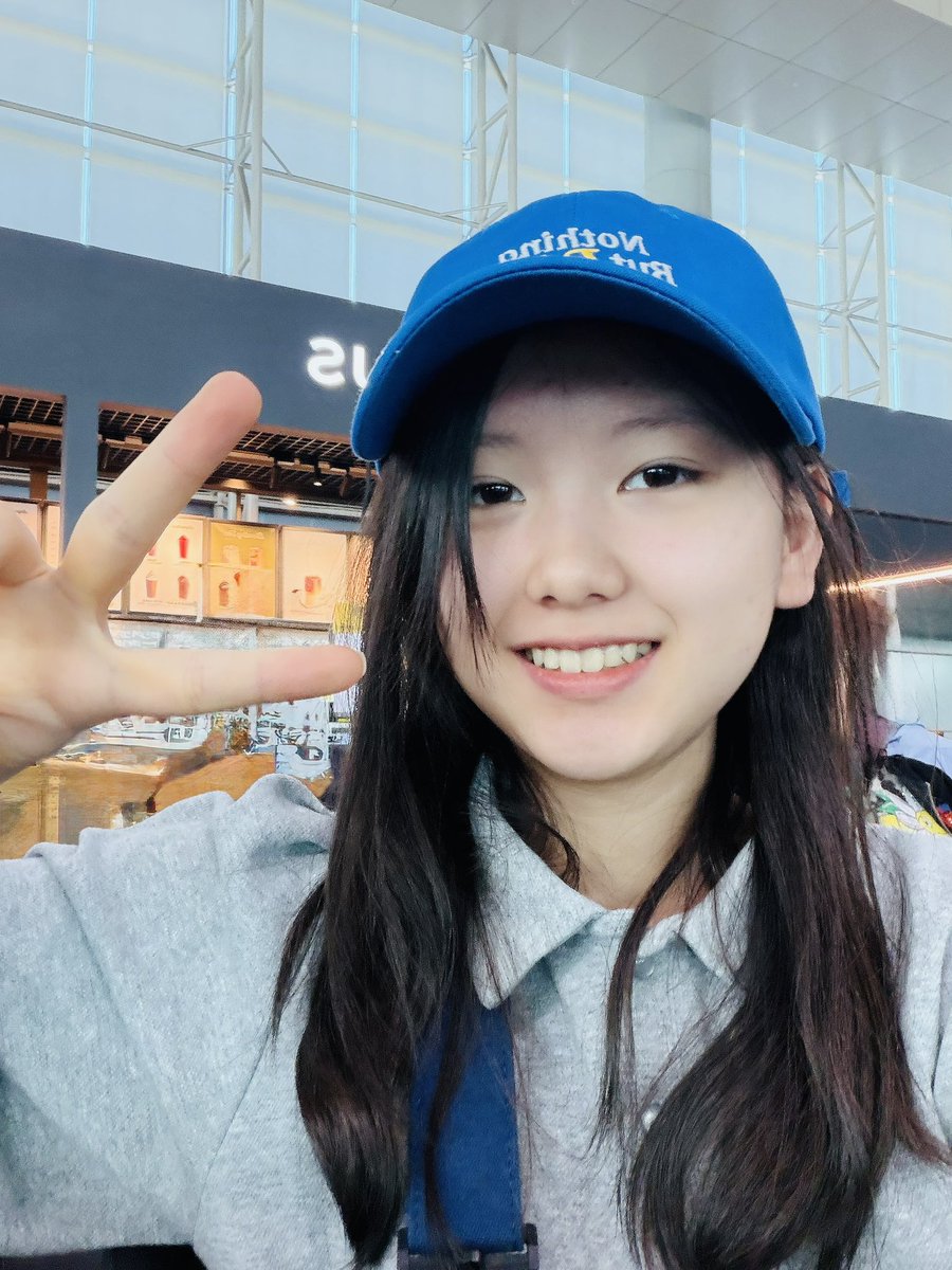 rokka_okada's tweet photo. 釜山まだね！（秋田弁）

감사합니다♡

#岡田六花
#テアトルアカデミープロダクション https://t.co/TlhLDToz6z