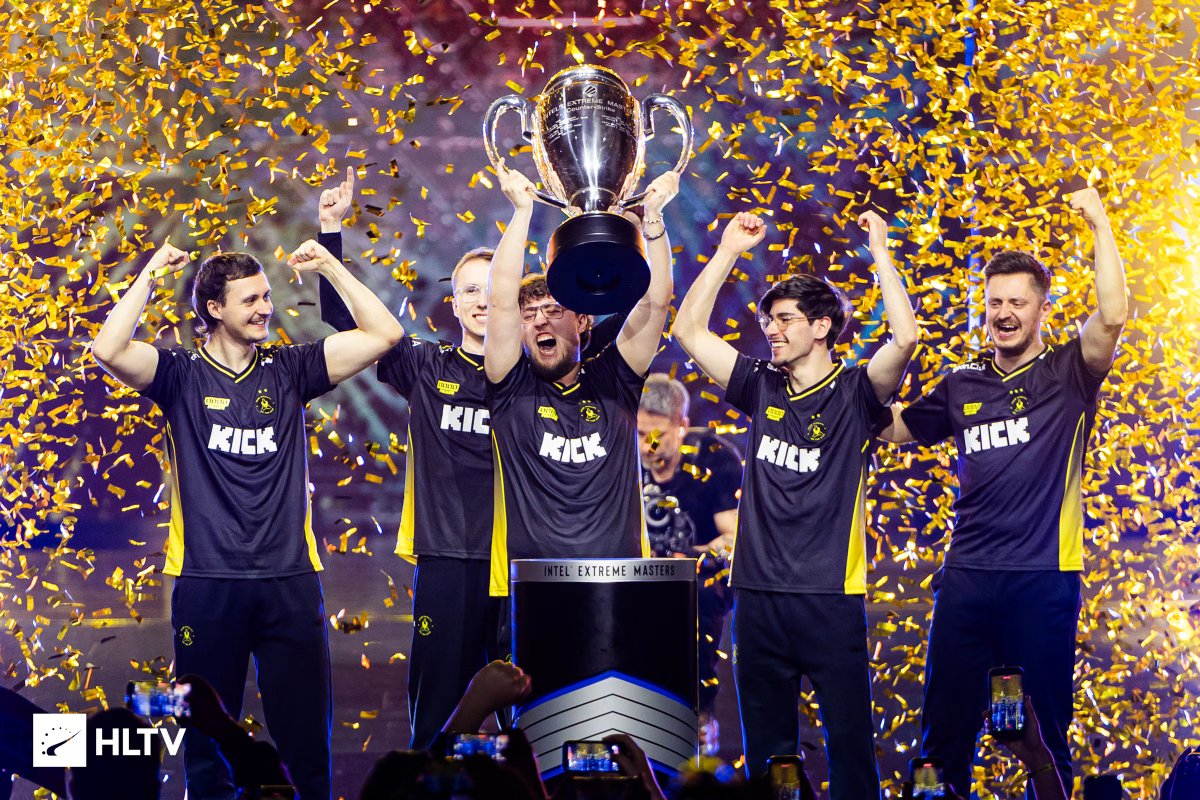 nikkiz0rik's tweet photo. Today is also 8 years since ZywOo joined Vitality
During this time:

-4x Player of the Year
-33 MVPS
-3x Major MVP
-30 trophies
-1494 maps played with 1.32 rate
-2 Grand Slams
-1,886,326$ in prize money
-4th most decorated player of all time
-Born on the same day when CS Released https://t.co/zUCj1ZJZEF
