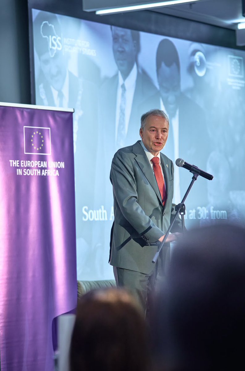 issafrica's tweet photo. ‘The constitution is a guardrail, a safeguard against polarisation, fragmentation and anything that can tear #SouthAfrica apart.’ 
EU Ambassador-designate @EUAmbSchmidt
 
Watch the #Constitution30 seminar: https://t.co/hEulQg515f https://t.co/MKN7d5LkH2