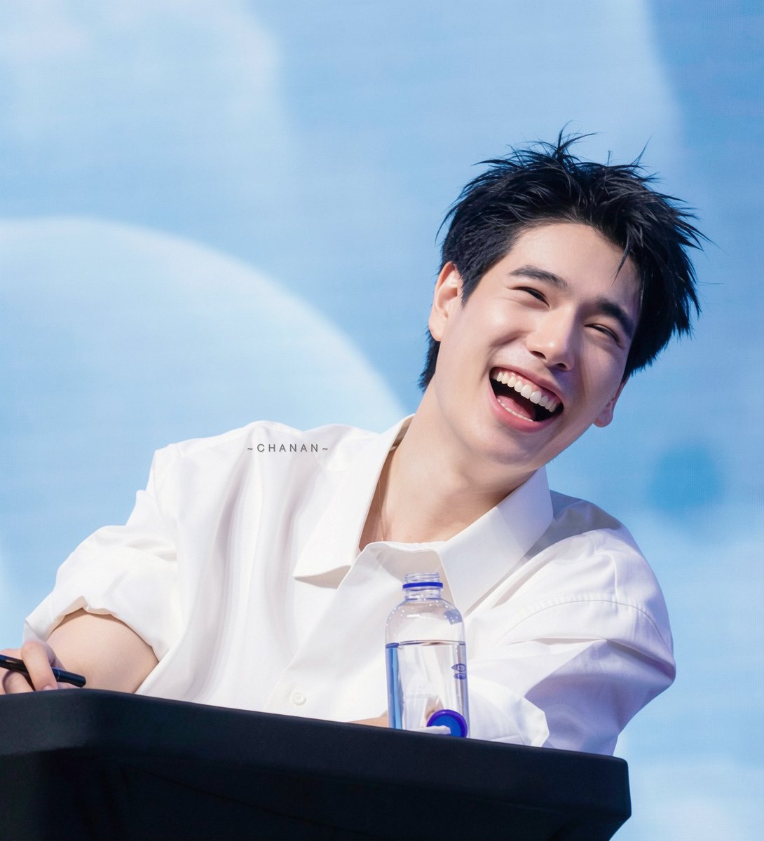 ChananMeen's tweet photo. smile :)

PPP FAM FANIVAL FANSIGN

#GMMTVFANIVAL2026HappyFamilyxPP
#phuwintang https://t.co/pgPOFiymck