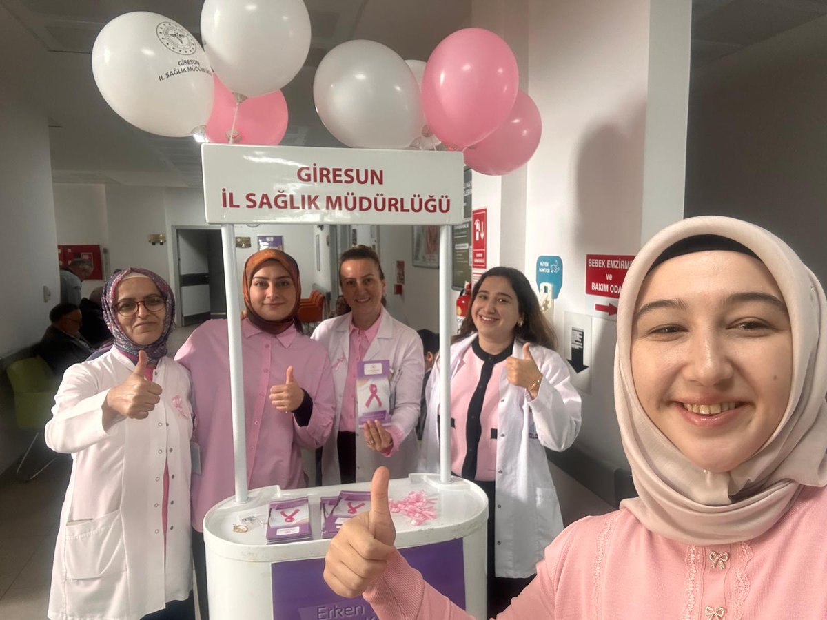 giresunism's tweet photo. 🎀 1-31 Ekim Meme Kanseri Farkındalık Ayı

Meme kanserinde erken teşhisin önemine dikkat çekmek ve toplumda farkındalık oluşturmak amacıyla Çanakçı ve Yağlıdere Toplum Sağlığı Merkezlerimizde çeşitli farkındalık etkinlikleri gerçekleştirildi.

Erken teşhis hayat kurtarır. 💗
Kendiniz için bir adım atın, kontrollerinizi ihmal etmeyin.

#MemeKanseriFarkındalıkAyı 🎀

@saglikbakanligi 
@halksagligigm 
@sbsggm 
@yaglideredevlet
