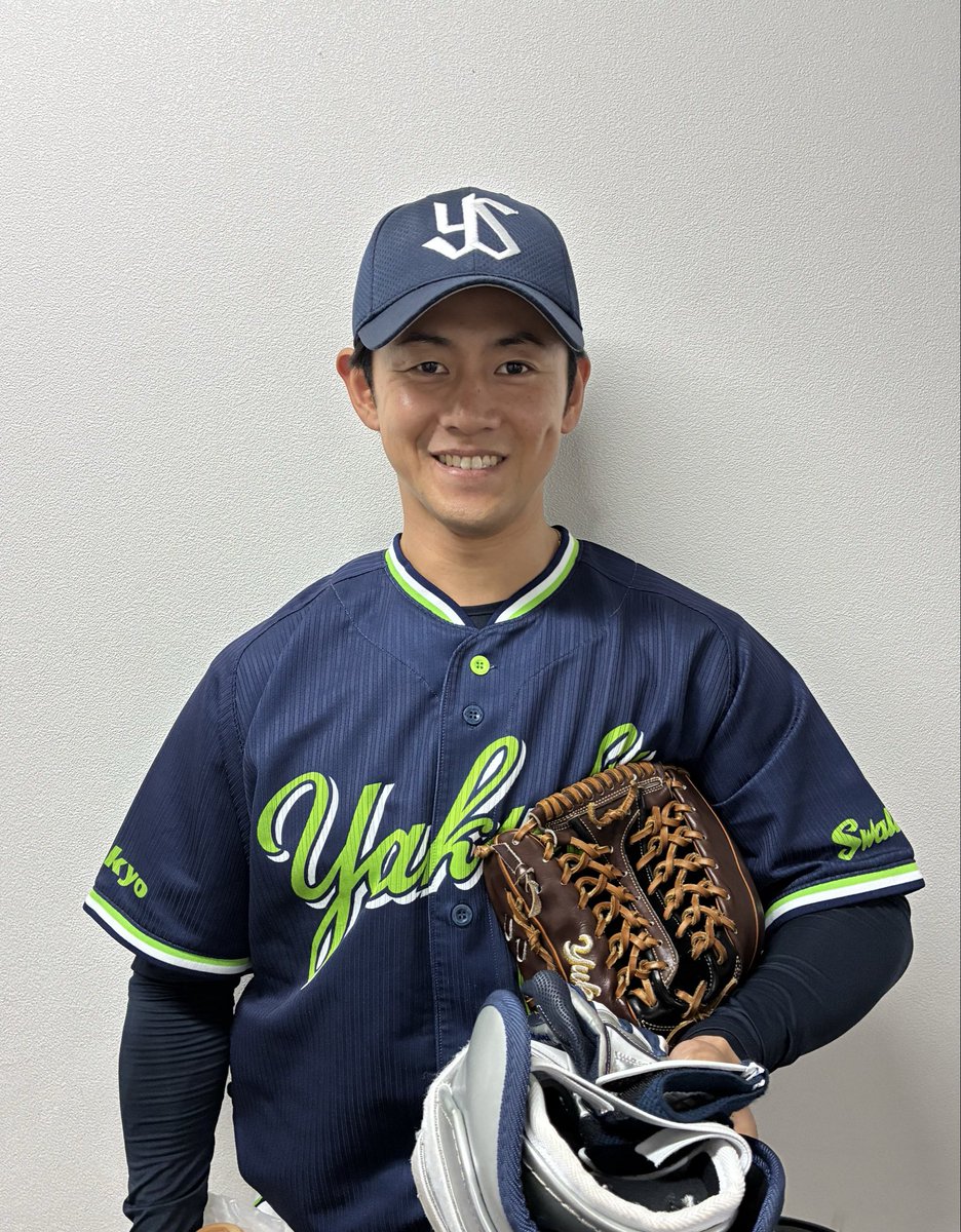 swallowspr's tweet photo. 投打のヒーロー✨✨
#中村優斗　選手
5回3安打無失点の好投

#田中陽翔　選手
先制タイムリー含む2安打の活躍

#岩田幸宏　選手
2打点の活躍
本日の試合でも1盗塁を決め
盗塁数39
初タイトルの盗塁王に輝きました✨✨

#swallows #燕心全開 https://t.co/6xpNAaWNQ7