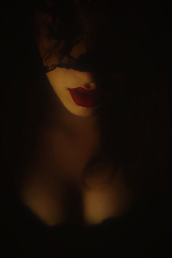 mx_kuoro's tweet photo. Mis labios…
Me llevan a imaginar…
Todo lo que harían en tu
cuerpo…
Desde bajar por tu pecho,
Hasta perderse debajo de tu ombligo…
Esos labios…
seductores,
Coquetos,
Y con unas ganas de
tenerlos en todo tu cuerpo…
#Jueverotic
#EsosLabios 👄 https://t.co/ZRLJyhfijm