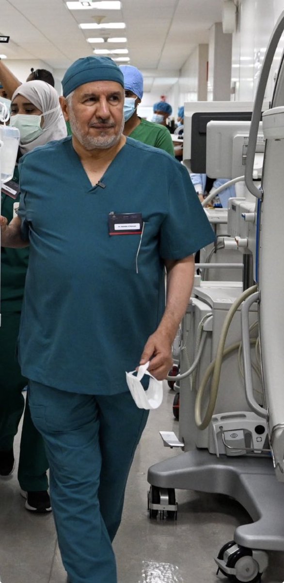 fayez_malki's tweet photo. معالي الدكتور  #عبدالله_الربيعة.. اسمٌ سعوديٌ تجاوز حدود الطب إلى الإنسانية
جراحٌ عالمي حمل رسالة إنقاذ الأرواح
وقاد عمليات فصل التوائم السيامية حتى أصبحت #المملكة_العربية_السعودية مرجعًا عالميًا في هذا المجال. إنجازاته ليست نجاح عمليات فقط بل حياة جديدة وهبتها أيادٍ سعودية لأطفال من مختلف أنحاء العالم. 🇸🇦بفضل الله ثم دعم
#خادم_الحرمين_الشريفين
وولي عهده الامين #محمد_بن_سلمان‌ 
ومتابعة من سمو #وزير_الحرس_الوطني 
سمو الامير #عبدالله_بن_بندر 
#مركز_الملك_سلمان_للإغاثة