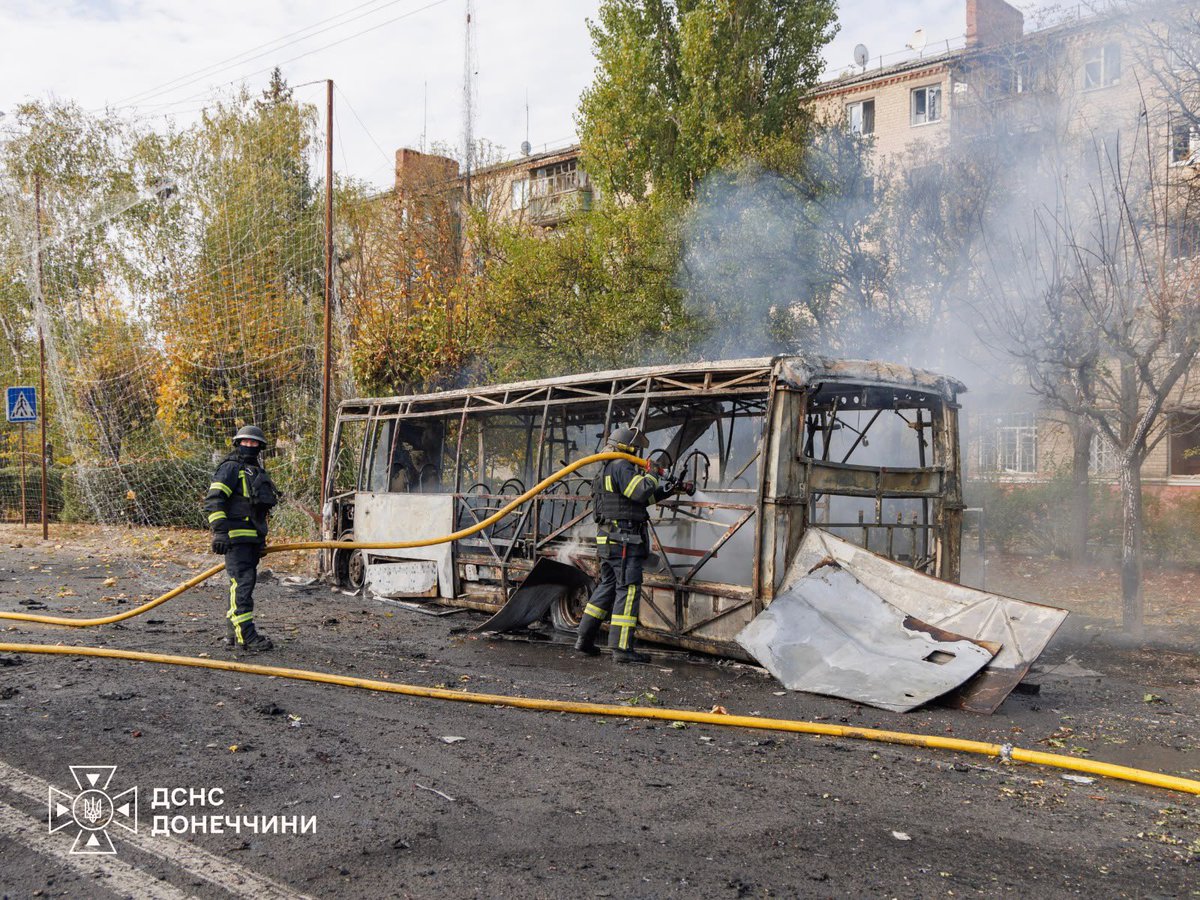 KoretskyiUA's tweet photo. A horrific tragedy in Kramatorsk. Russia struck near a public transport stop with an aerial bomb.

At least 30 people were killed and 18 injured, and they are receiving assistance. Such crimes can never be justified.

Since the night, Russia has been terrorizing Ukrainian cities with jet-powered drones. As of now, 2 people are known to have been killed and 3 injured in a strike on a construction supplies store in Kyiv.

My heartfelt condolences to everyone who lost family and loved ones.