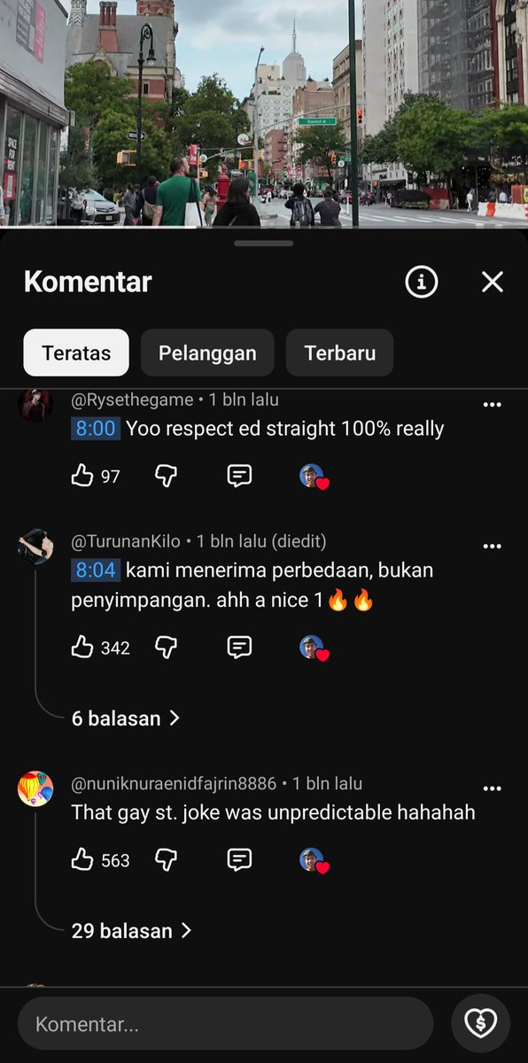reykansyah's tweet photo. di satu sisi eksploitasi pariwisata Thailand buat kontennya, tp d sisi lain malah transphobic ngerendahin warlok di sana. jdi keinget nih orang juga pernah bikin jokes homophobic, ga mau lewatin jalan di NY yg ad simbol pelanginya. tpi skrg malah traveling ke Thailand?? https://t.co/jDAN6Mb8kZ