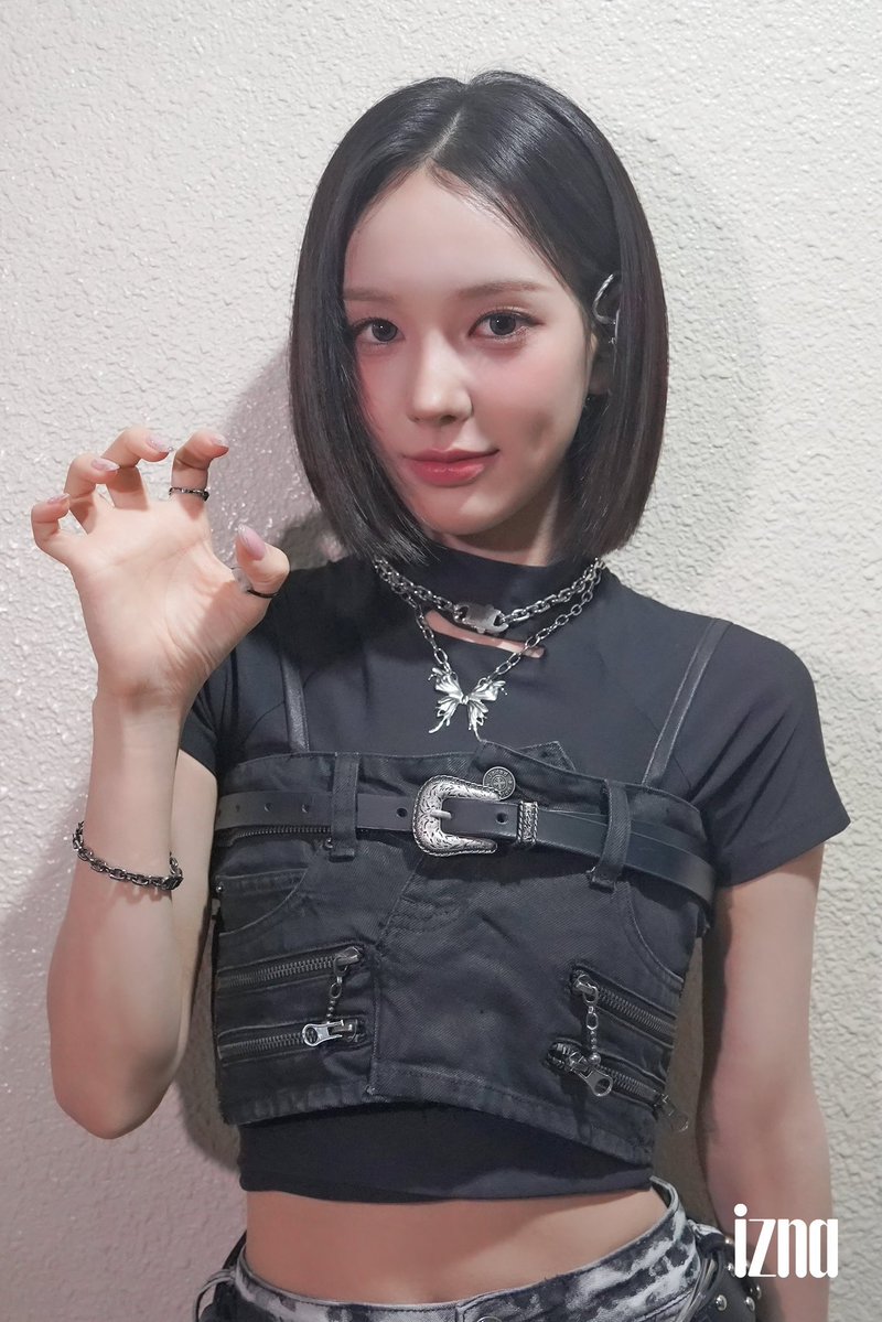 SarangGlobal's tweet photo. 💌[261008] PLUS CHAT 

izna Concert Tour: WHO DAT GIRL? in SEOUL Behind Photo (1/2)

#RYUSARANG #유사랑 #ユ・サラン #izna #이즈나 #イズナ https://t.co/XckEtIrSaB