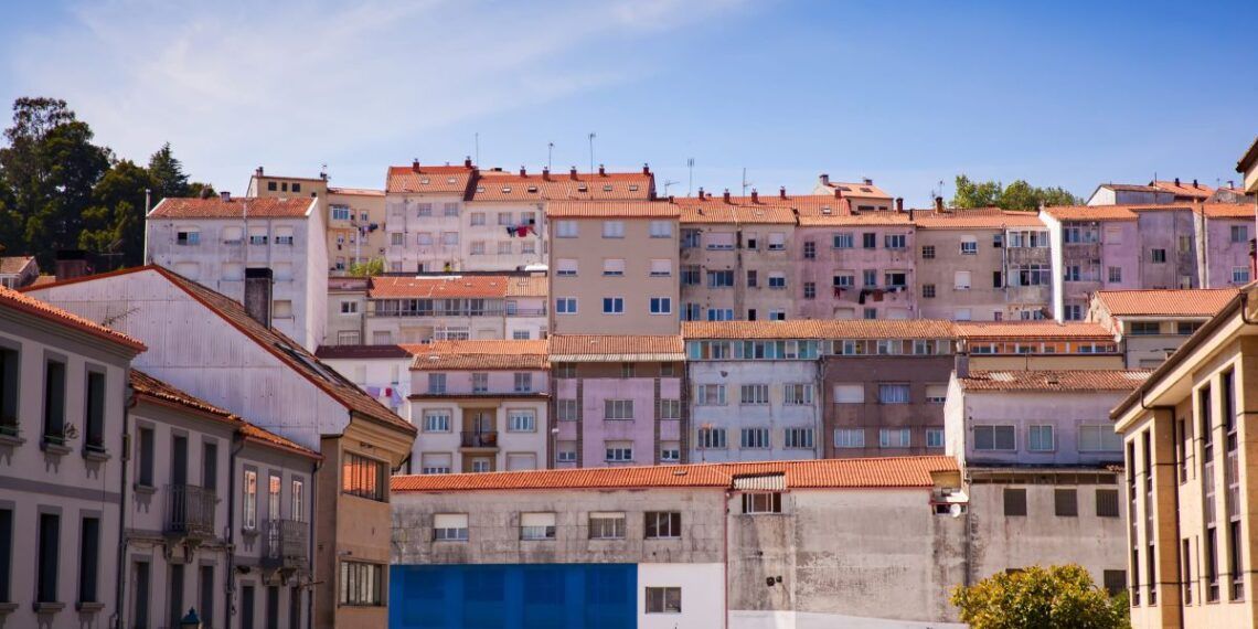 CLMpressDigital's tweet photo. El 76% de los españoles está a favor de que el Estado intervenga para garantizar el acceso a la vivienda https://t.co/MiAtDGjMTj #españoles #está #favor #que #Estado #intervenga #para #garantizar #acceso #vivienda https://t.co/fZG2yQp1jv