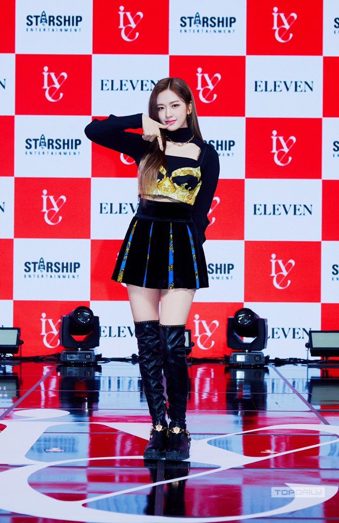 diveinto_LIVE's tweet photo. ㅤㅤㅤㅤㅤ
ㅤㅤㅤㅤㅤㅤ 𝐋𝐈𝐕𝐄 ⋆ · .ﾟ༘༘  « 𝔓re𝕤s ℭon𝐟erence »
ㅤㅤㅤㅤㅤㅤ 𝔇ëbu𝐭 𝔖howcāse 📸 ⵓ #𝔄rtemisα
ㅤㅤㅤㅤㅤㅤ https://t.co/2rVOT5ZltV