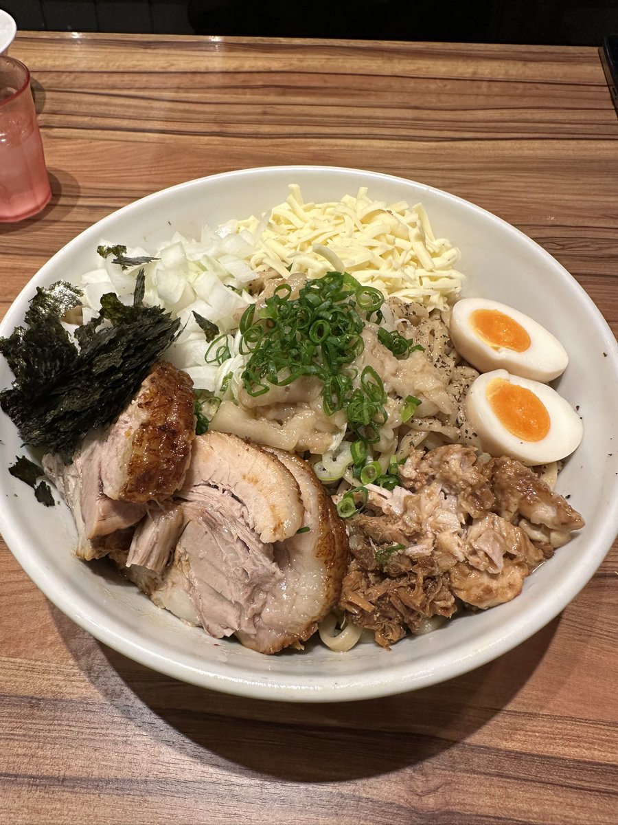 tekkanko's tweet photo. 夜はまぜそば🍜 https://t.co/NijZzfCf1H