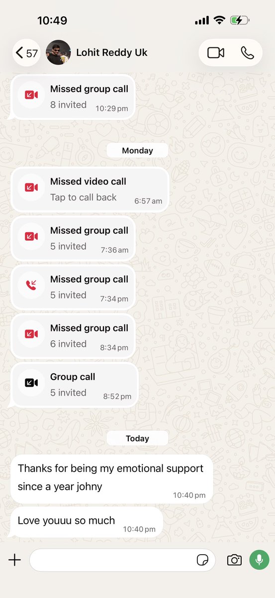 Pandem_Kodi07's tweet photo. An average emotional man, two days after fighting with his best friend 🥹🫂
Uk lo telugu community lo evaro chanipotene phone chesi edustunad mana telugodu ani . Baitaki kanpiche antha cruel unkind person kaadu veedu @Love_Cinemaa https://t.co/nlgxBPCVJO