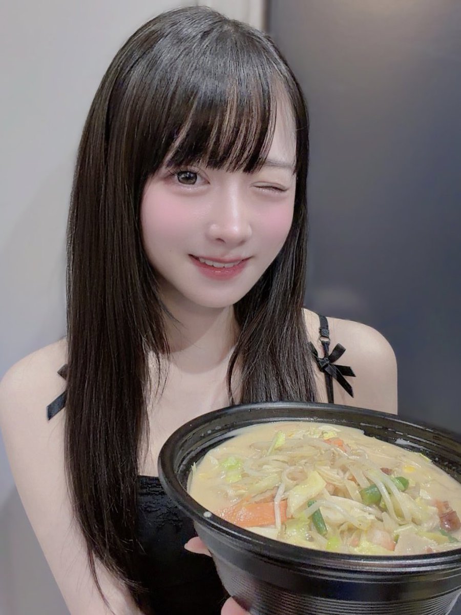 amatsuuni's tweet photo. 外国産のホルマリン漬の野菜が問題視される中、リンガーハットは低価格にもかかわらず、国産の野菜を使うことを徹底しています。

私はテイクアウトの味噌ちゃんぽんにコーンを大量に入れて食べてます。

今日は野菜たっぷりちゃんぽん🥬

私は、リンガーハットを応援してます！ https://t.co/9abGTVQg0V