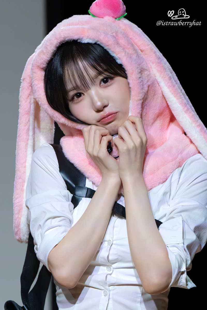 istrawberryhat's tweet photo. 261004

 #트리플에스 #tripleS #김채원 #Chaewon https://t.co/x91vZOwEcF