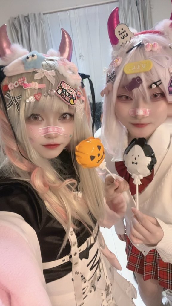 Kurage_x0110's tweet photo. ⚠︎捏造デコラCosplay

🍼、🎲、🔫、👻cos

皆とても可愛すぎる https://t.co/yFrOKDfY3N