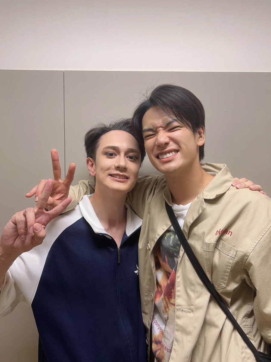 DION_0302's tweet photo. #新テニミュ
本日もありがとうございました！！

今日はけんちゃんが客席から見届けてくれたよ！！
新テニミュのオーディションの練習に付き合ってくれた恩は忘れてないよ🔥

RENT頑張ってね！

#ファイステ https://t.co/mNLu8jFmxY