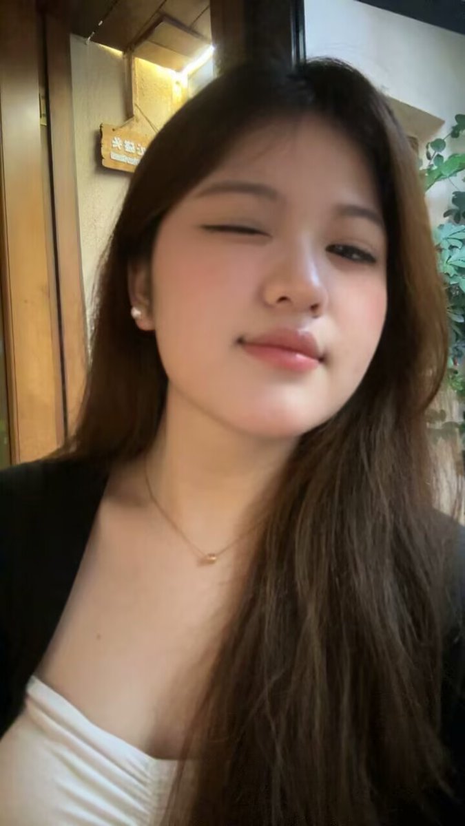 CieraBrooke88's tweet photo. 为什么没人来找我聊天 https://t.co/CWMKTBF0zt
