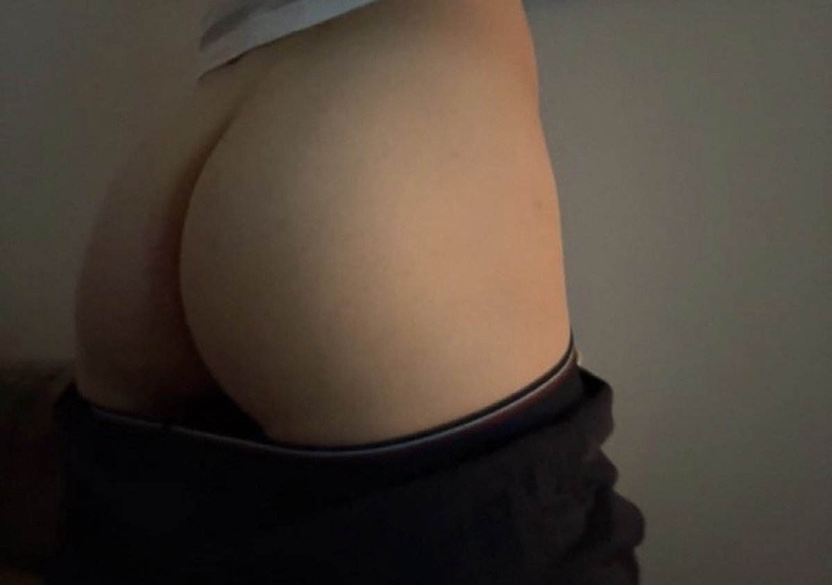 4htfac's tweet photo. Slap or eat ? 
#femboy #ass #butt https://t.co/lA1cLyiJMr