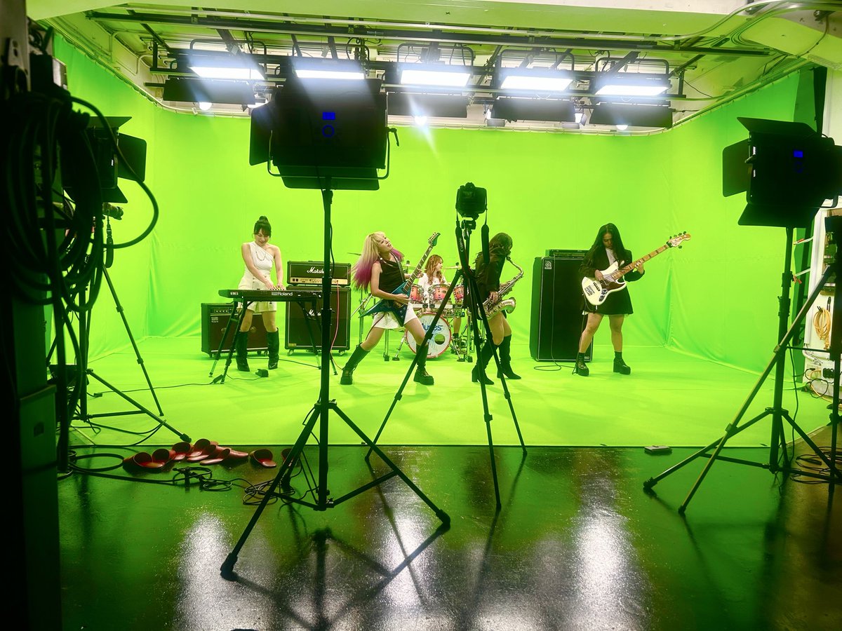 MusesOfficial's tweet photo. PV撮影の一コマ📹

#muses https://t.co/W334jyiUAv