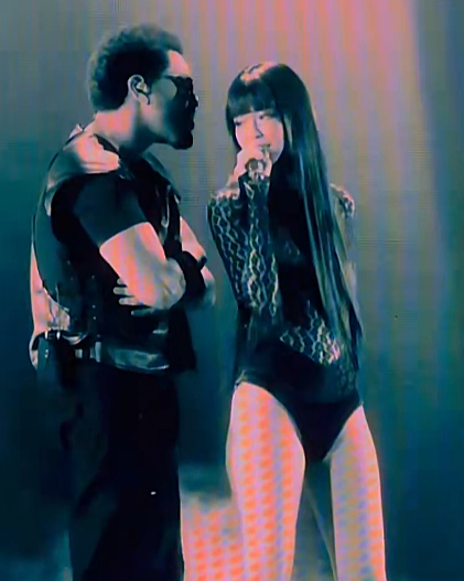 TheePopCore's tweet photo. JENNIE and The Weeknd stun together as they deliver an incredible performance of “One Of The Girls” at Goyang Stadium. https://t.co/Ld3ou4pHNS