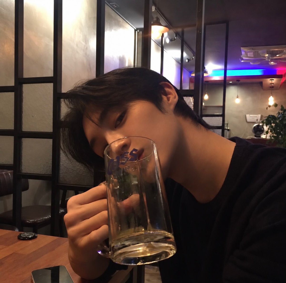 cixfixkr's tweet photo. i am thanking junseo again for bringing out the best hyunsuk boyfriend pictures https://t.co/jJHsp3aQt8