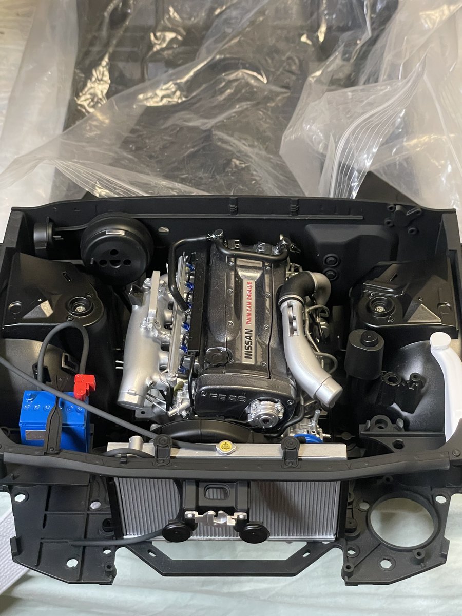 awak264's tweet photo. デアゴスティーニ
週刊　R32 GTR
とりあえず仮組
ヒーターコアへ向かうホースを完全自作するのが1番面倒かも…
パワステ配管は下に落としてラジエーター下をそわせてなんとかラックまで持って行く感じ…
HKSのパイピングもだるそう… https://t.co/jbD5EpzFK7