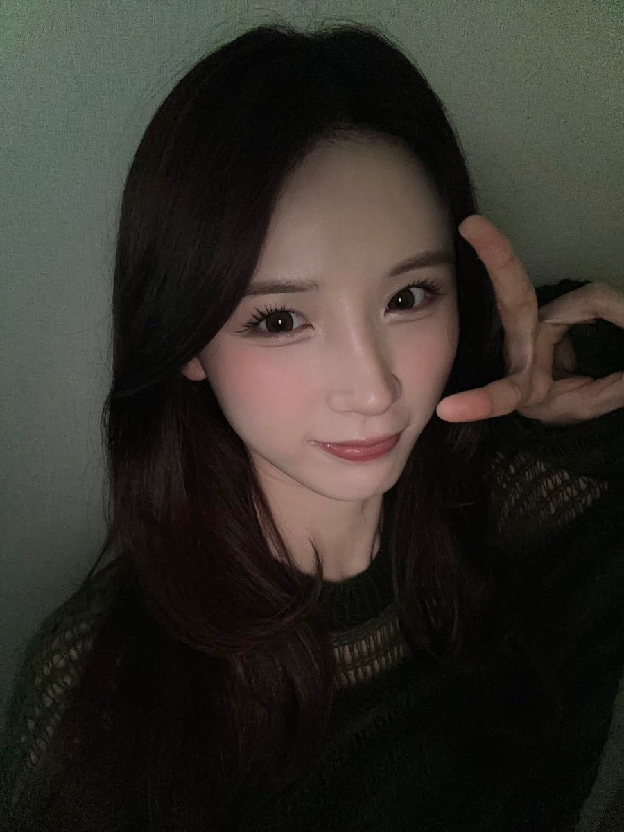 SunshineJiyoon's tweet photo. 🫠🫠🫠🫠 https://t.co/xEOZAfdfR8