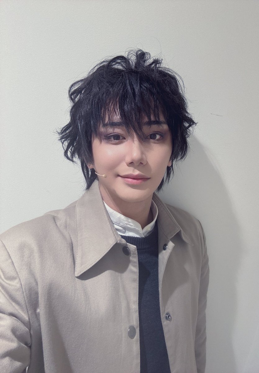 tooru_1211's tweet photo. ミュージカル『SPY×FAMILY2』
連日ご観劇誠に有難うございます！

毎日新しい発見があってとても楽しいです🐶
明日も宜しくお願いします🔥
#ミュージカルSPY https://t.co/RAKFnCF7pl