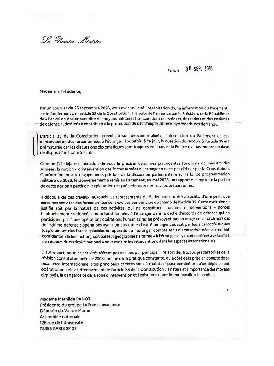 LachaudB's tweet photo. Emmanuel Macron annonce l’envoi de soldats français en Arabie saoudite.

Avec Mathilde Panot, nous demandons alors au Gouvernement de respecter l’article 35 de la Constitution et d’informer le Parlement.

Mais dans son courrier de réponse, Sébastien Lecornu nous explique que les discussions diplomatiques sont toujours en cours et qu’aucun dispositif militaire n'est encore sur d'être déployé.

Comment le Président de la République peut-il annoncer publiquement l’engagement de nos forces armées alors que son propre Premier ministre nous explique que tout est encore en discussion ?

Cette improvisation au sommet de l'état est gravissime.

Emmanuel Macron abîme la parole de la France et sa crédibilité internationale.

On ne joue pas avec l’engagement de nos soldats ! Nos forces armées méritent mieux que des effets d'annonces.

Le Premier ministre doit d’organiser un débat 50-1 afin qu'enfin le parlement soit informé et qu'il puisse se prononcer.