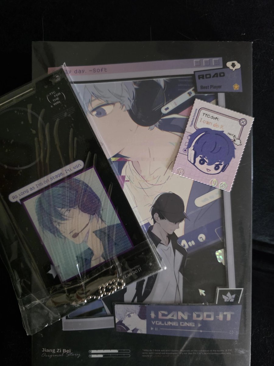 taejus_trashcan's tweet photo. 🥲🥲🥲 yiggybeans please have a copy of vol 2 still because why was I sent vol 1 with my vol 2 freebies... https://t.co/dEftzv3jA1