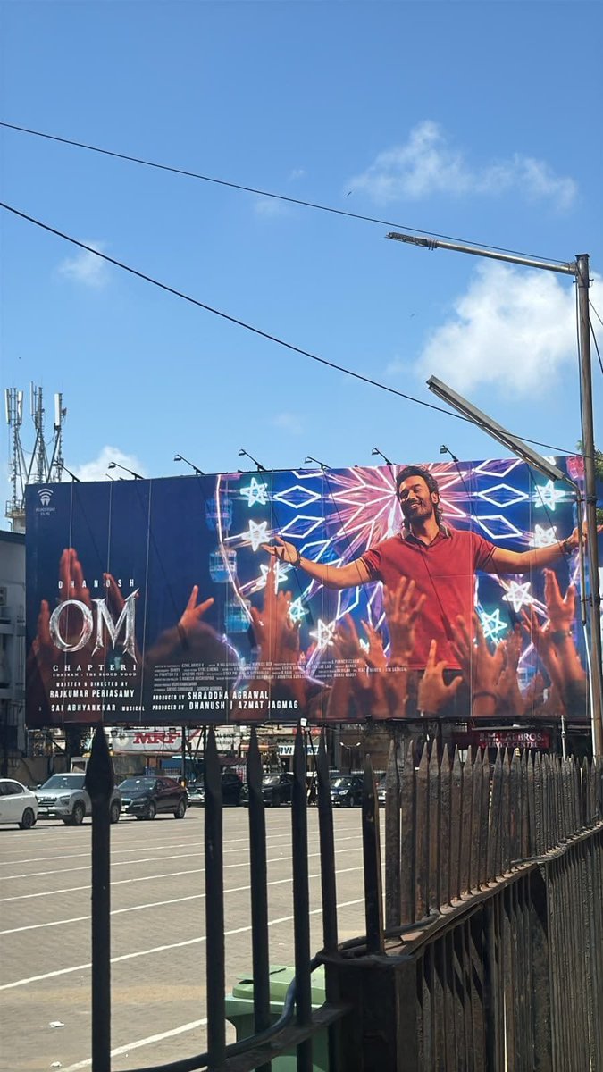 Raghuvaran_07's tweet photo. First time these kind of Promotions for @dhanushkraja's film 🫡🧨. 

🎯Sathyam Cinema

#OM @ManojMaddyMM https://t.co/u4VK8MZ5OU