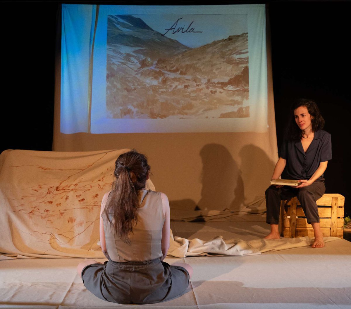 DipuSG's tweet photo. 🔴🎭 #Cultura #TeatroJuanBravo | La agricultura y la ganadería alzan la voz sobre las tablas del Teatro Juan Bravo, de la mano de Almealera y su obra documental ‘Yo nací en un surco de judías’

@TJUANBRAVO1  

https://t.co/aMIRdYjLvO https://t.co/HF6eYNsBjB
