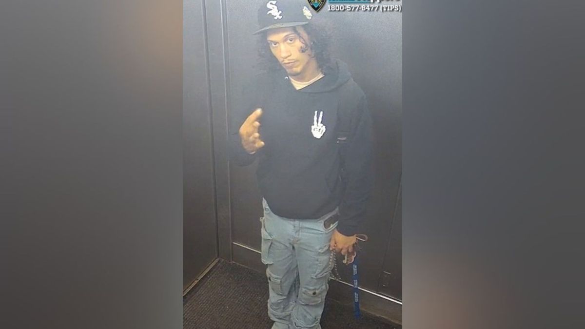 ABC7NY's tweet photo. Ex-boyfriend arrested in Bronx balcony death of young mother https://t.co/1glN2VffO0 https://t.co/GHbNIX0HH9