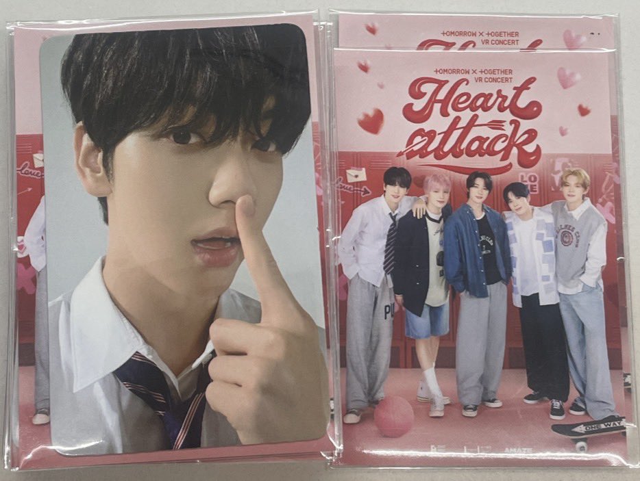 ggwry80517's tweet photo. TOMORROW X TOGETHER VR CONCERT : HEART ATTACK
โฟโต้การ์ดใบละ 80 บาท
ค่าส่ง30฿เท่าน้านนนน
โปรถึง8-10ตุลานี้เท่านั้นน้าาา🙏💕
#TOMORROW_X_TOGETHER #TXT
#SoobinTXT #soobin #TXTขวัญใจเมเจอร์ #TXT_HYPERFOCUS_IN_THAILAND https://t.co/mhIZ2jVAT4
