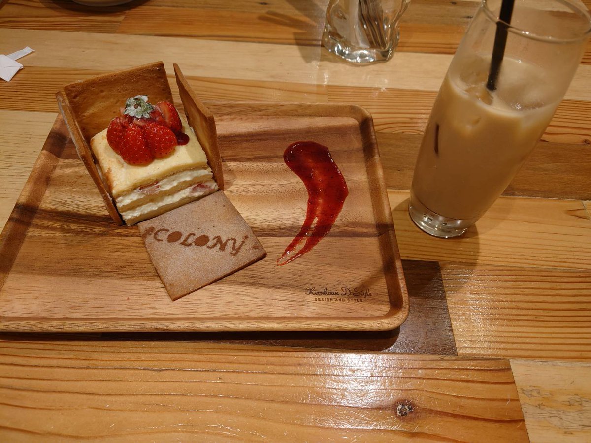 curokami1124's tweet photo. やっぱケーキはいちごしか勝たん https://t.co/6TaorYKv4S