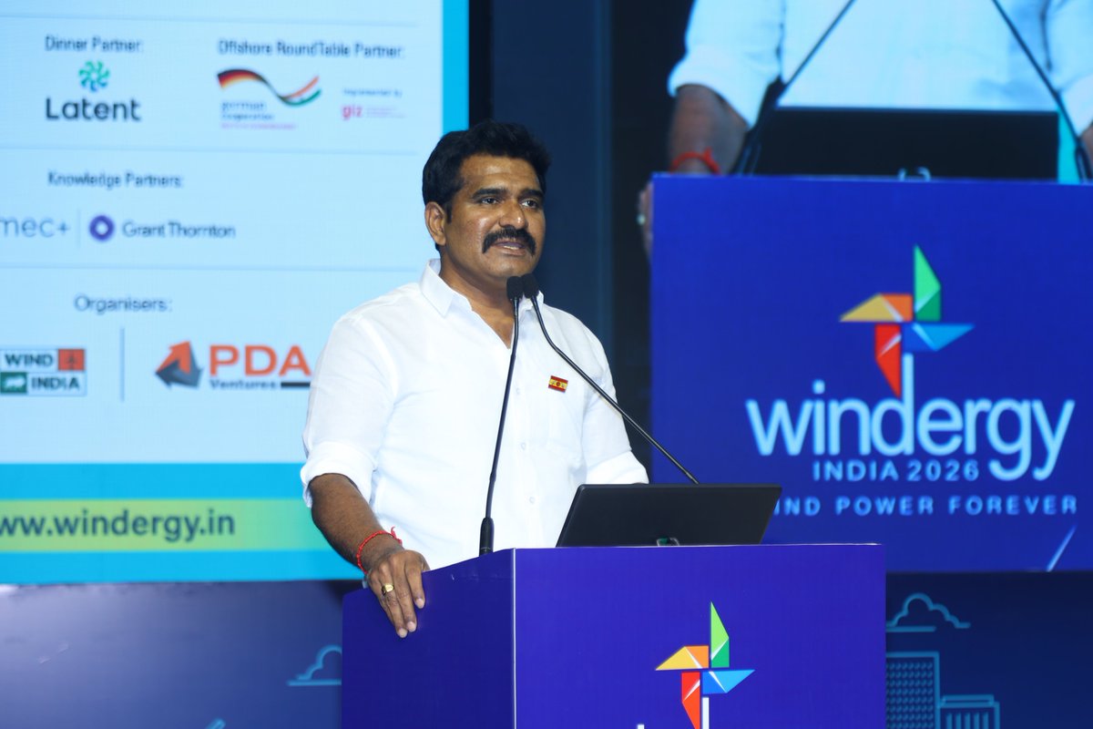 CTR_Nirmalkumar's tweet photo. சென்னை நந்தம்பாக்கம் வர்த்தக மையத்தில் இன்று (08.10.2026) நடைபெற்ற Windergy India 2026-ன் 8-வது சர்வதேச காற்றாலை மின் கண்காட்சி மற்றும் மாநாட்டை, ஒன்றிய புதிய மற்றும் புதுப்பிக்கத்தக்க எரிசக்தித் துறை அமைச்சர் திரு. பிரல்ஹாத் ஜோஷி தொடங்கி வைத்தார்.

இந்நிகழ்ச்சியில் காற்றாலை மின் உற்பத்தி தொழில்நுட்பங்கள���, புதிய கண்டுபிடிப்புகள் மற்றும் இந்தியாவின் புதுப்பிக்கத்தக்க எரிசக்தி வளர்ச்சி குறித்து தொழில்துறை தலைவர்கள், உற்பத்தியாளர்கள் மற்றும் சர்வதேச பிரதிநிதிகள் கலந்துகொண்டு கலந்துரையாடினர்.

முக்கியத்துவம் வாய்ந்த இந்நிகழ்ச்சியில், தமிழ்நாடு எரிசக்தித் துறை சார்பாக மாண்புமிகு முதலமைச்சர் அவர்களின் வழிகாட்டுதலின்படி கலந்துகொண்டு சிறப்புரையாற்றினேன்.