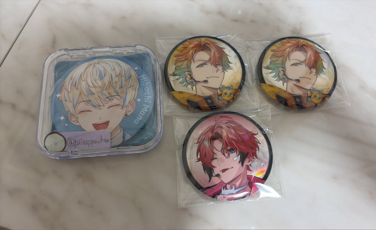 painappurukamo's tweet photo. 【交換】にじさんじ Oriens Dytica MECHATU-A 1st LIVE Over Drive! 缶バッジ

譲　画像のもの

求　東🩵ライブビジュ or 定価〜➕送料

郵送 or 都内手渡し

お気軽にお声がけ下さい。 https://t.co/BMXC034rjT