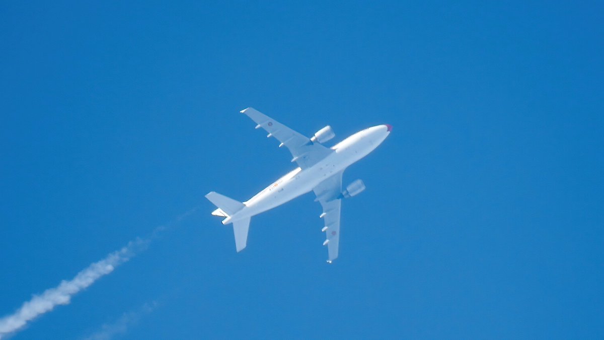 EHSBspotter's tweet photo. On Monday, I spotted Spanish Air Force VIP Airbus A310-304 reg. T.22-2 over the Netherlands (labeled 451-02), likely carrying King Felipe VI and Queen Letizia of Spain en route to their state visit to Helsinki, Finland.

For reference: https://t.co/QjIupAv9hB

#NLspot https://t.co/ZAXA3sqprD