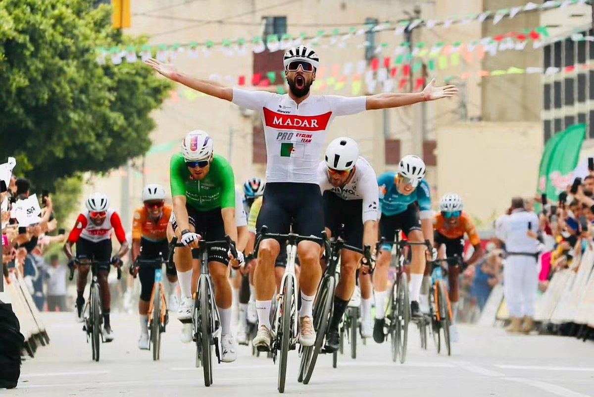 _Rayners's tweet photo. The algerian riders : https://t.co/QMv16YbRXe