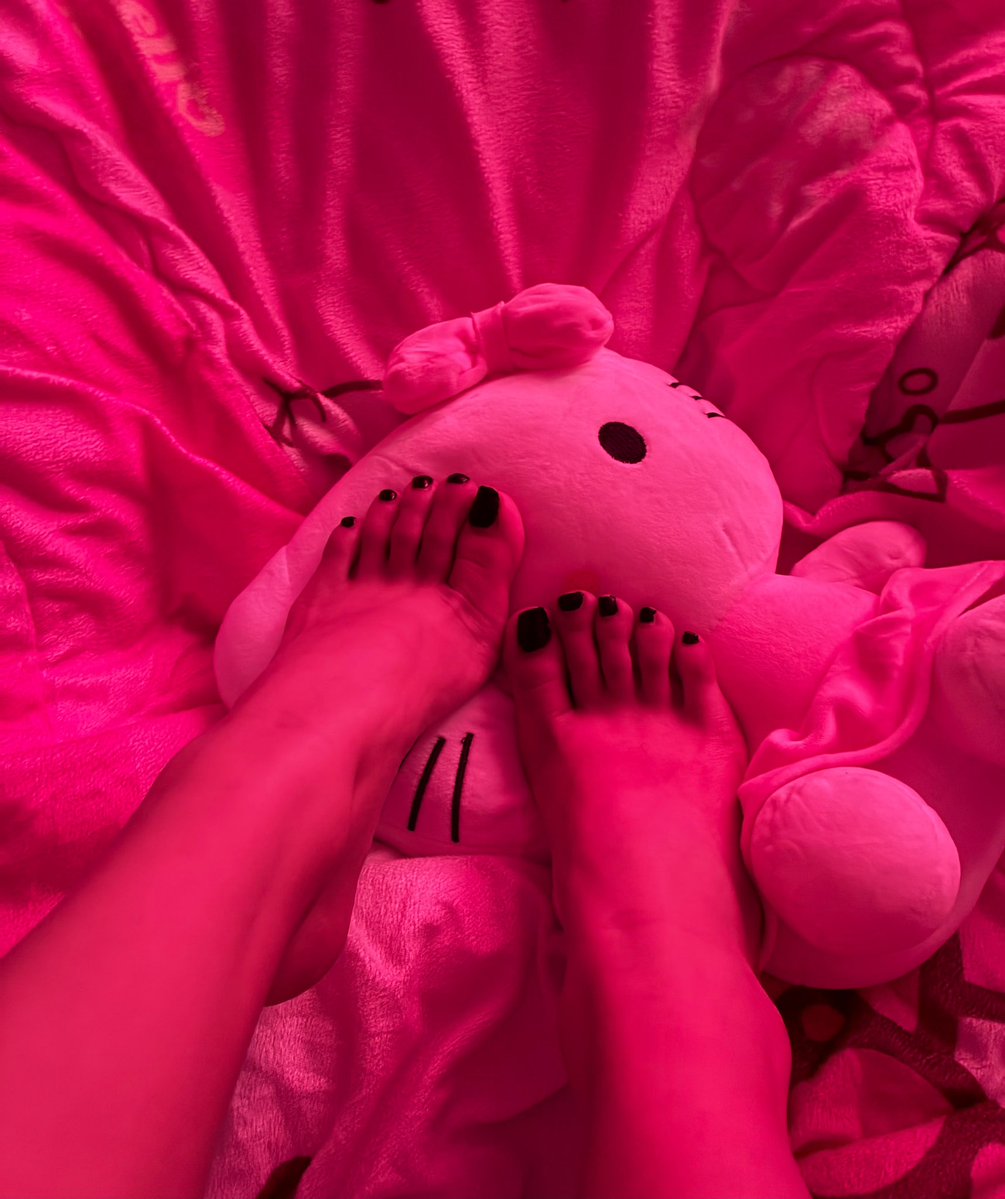 Arufwdrake's tweet photo. HAII IM NEW INTRO POST

⟡ nineteen
⟡ 5'1
⟡ faceless
⟡ switch, sub leaning
⟡ down to sell, text n talk :3
⟡ virgin, exploring kinks

♡ PLEASE RT &amp; FOLLOW♡ 
#nsfwtwt #promotwt #moots #moothunt #intro #nsfw
#倒计时 #moots #nsfw #mootshunt #nsfwmoots #selling #seller #usa #uk https://t.co/lfjoK4mk6Z
