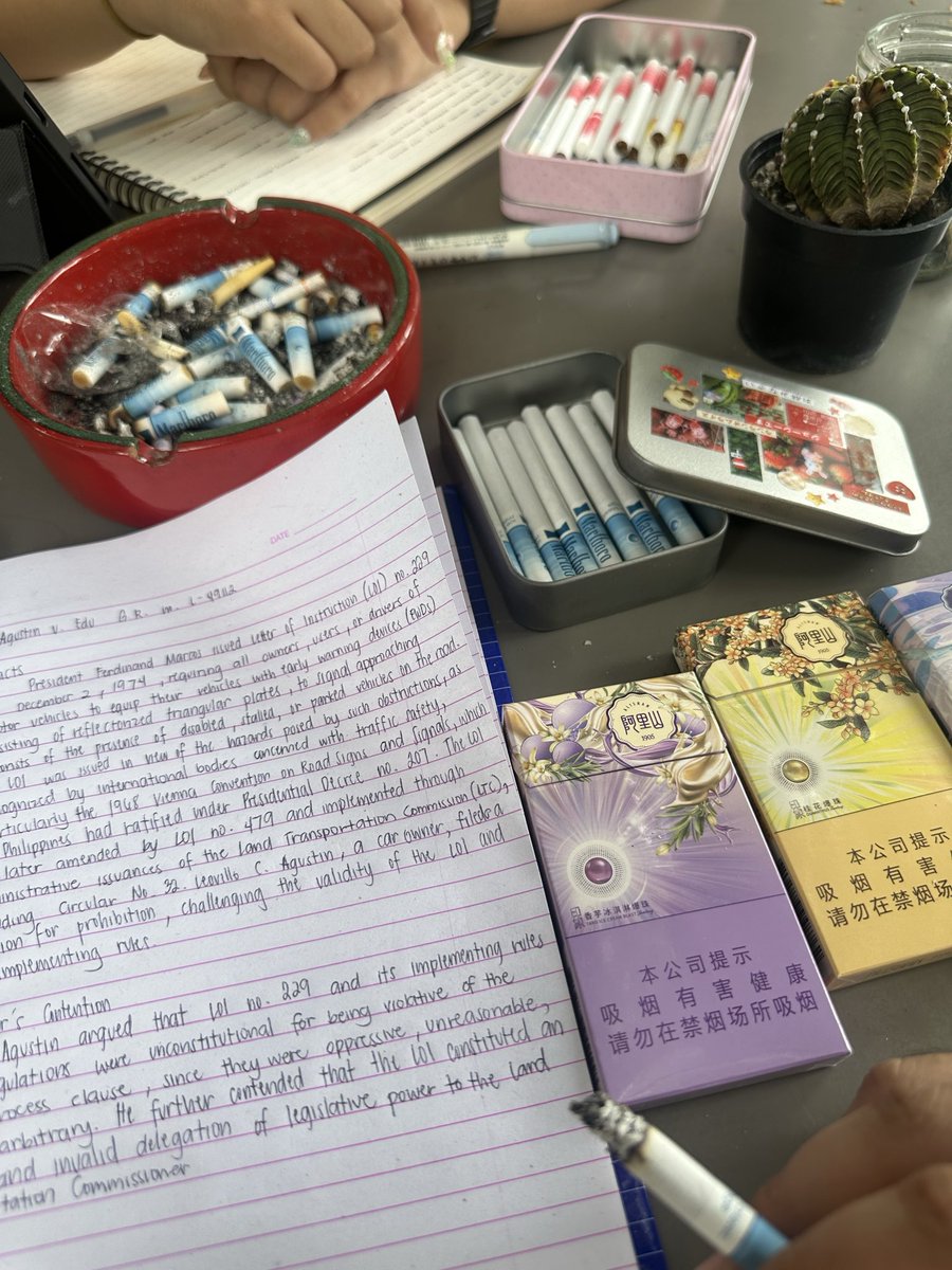 alishanholic's tweet photo. ang paalam: research
ang research: lasa ng yosi https://t.co/7JjE7020Hd