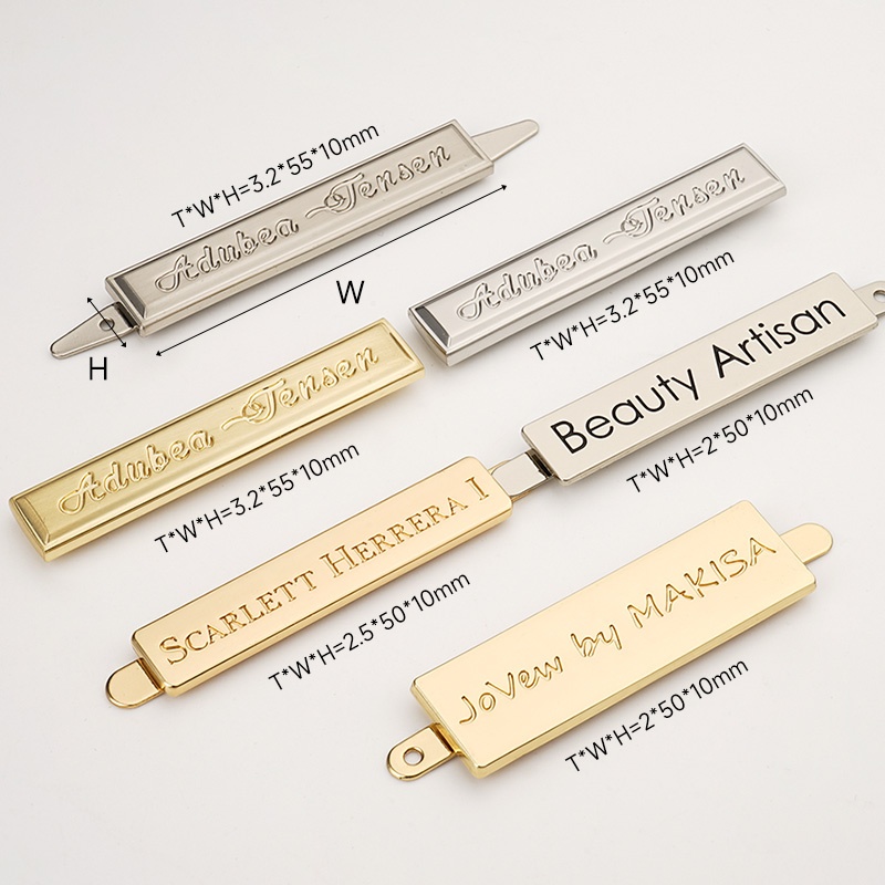baghardware's tweet photo. Custom metal logo plate for bags.
Silver metal label with engraving logo for handbags.
Gold metal nameplate custom logo.
#metallogo #metalplate #metallabel
#customlogoforbags https://t.co/IX80M2w2fG