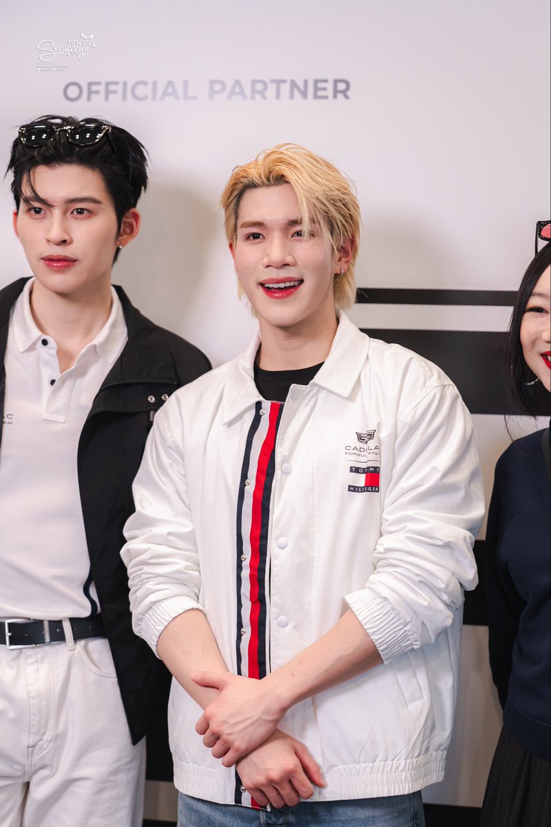 SeoullySG's tweet photo. [#TOMMYHILFIGER | 📸 PHOTO] TOMMY HILFIGER X CADILLAC FORMULA 1® POP-UP — FOURTH NATTAWAT (@tawattannn)

TOMMY CADILLAC F1 WITH FOURTH
#TommyHilfigerxFourth #TommyHilfigerxCadillacF1 #TommyHilfiger 
#TommyFamily #FourthNattawat #โฟร์ทณัฐวรรธน์ https://t.co/Fbj5t4g26r