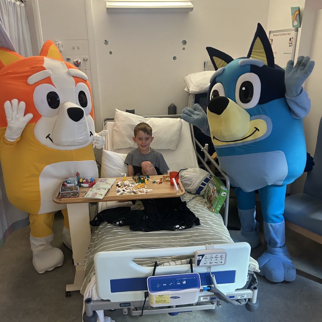 nhsfife's tweet photo. 🐶 Bluey and Bingo have paid a special visit to our children's ward as part of #PlayInHealthcareWeek. 

Their visit brought plenty of smiles, laughter and excitement.

Patients, families, and staff were delighted to meet them, and they certainly brightened everyone's day. https://t.co/gIRrAsCoxn