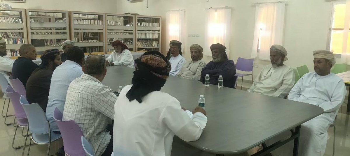 SchoolAndat's tweet photo. عقد مجلس أولياء الأمور بالمدرسة اجتماعه اليوم، حيث جرى استعراض أعمال المجلس ومهامه، ومناقشة عدد من الملاحظات والتحديات التي رصدتها المدرسة والفرق الزائرة، بما يسهم في تعزيز الشراكة وتطوير العمل المدرسي. https://t.co/60TnREkZMC