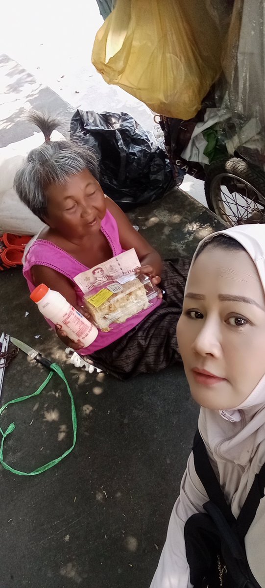 piayafaf80500's tweet photo. กราบขอบคุณ คุณลูกค้า ที่เรียกใช้บริการนวด ทำให้มีรายได้แบ่งปัน นม ขนมปัง ทุนเลี้ยงชีพ 100 บาทให้ยายจัน สู้ต่อไปในวันที่ฝนหยุดตก 

#ขอฝากร้านฟ้ารุ่ง นวดเพื่อการผ่อนคลาย นวดดี ใส่ใจให้บริการ

#รับนวดนอกสถานที่ ขอคนพร้อมโอนมัดจำ

@ บ้านฉาง สัตหีบ ห้วยโป่ง มาบตาพุด ระยอง

สนใจทักไลน์ https://t.co/pMql7rx3Hn