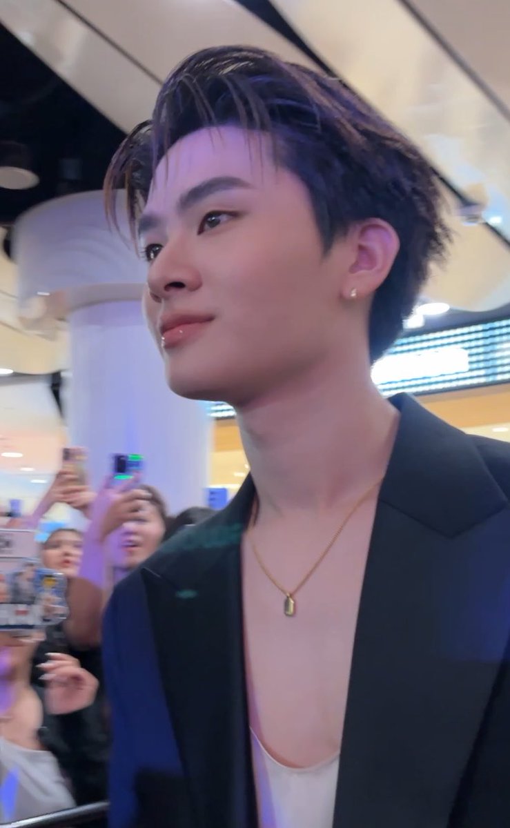 tui0ikids's tweet photo. อย่างหล่อเลยค้าบบ 

THAI X INHERIT IS HERE

#THAIchayanon
#คุณยายวรนาฏPressCon
#INHERITmovie https://t.co/PVEZ8MZVfl